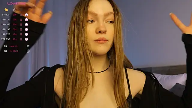 Snapshot of sinfulsmile_ chatting on 12, 3, 2025 sinfulsmile online show from 12, 3, 2025