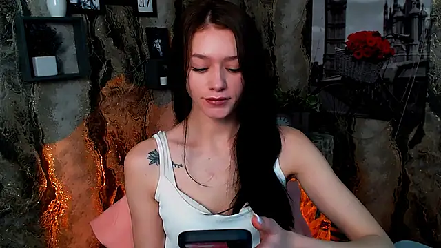 Snapshot of LanaTey chatting on 19, 1, 2026 LanaTey online show from 19, 1, 2026