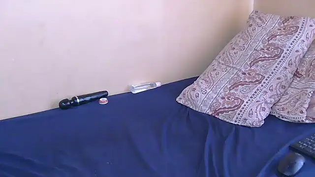 EbonyAlphaBitch online show from 4, 10, 2025