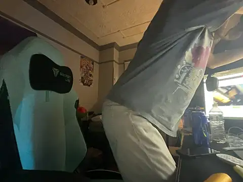 twink69Finger online show from 28, 9, 2025