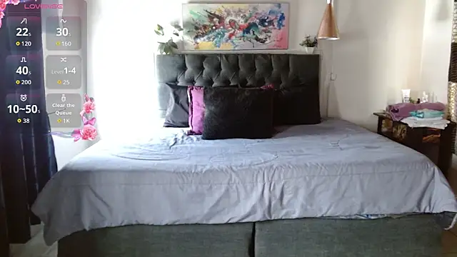 mia velvet1 online show from 22, 9, 2025