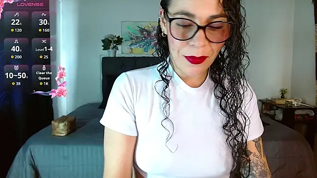 mia velvet1 online show from 24, 9, 2025