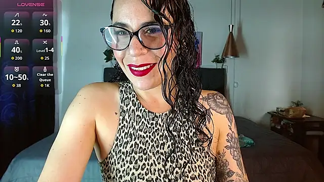 mia velvet1 online show from 7, 10, 2025