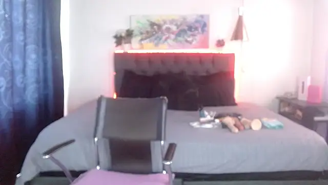 mia velvet1 online show from 11, 10, 2025