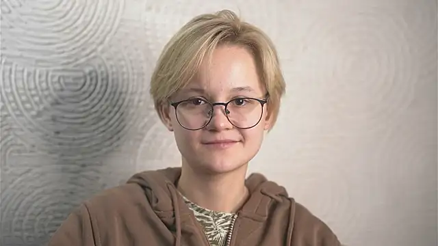 PortiaFrail online show from 11, 3, 2025