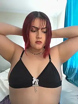 Snapshot of Ivelleee_ chatting on 2, 10, 2025 Ivelleee online show from 2, 10, 2025