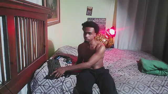 Snapshot of anthonyroth chatting on 12, 10, 2025 anthonyroth online show from 12, 10, 2025