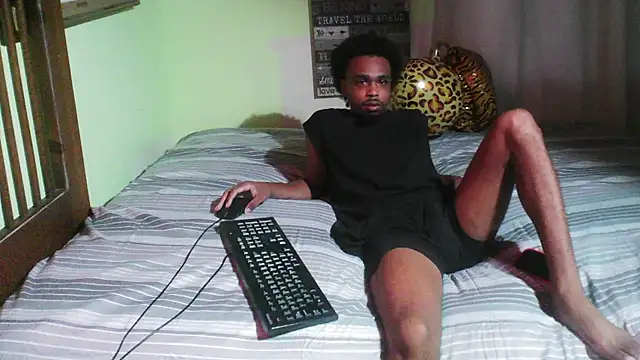 Snapshot of anthonyroth chatting on 17, 10, 2025 anthonyroth online show from 17, 10, 2025