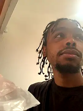 Snapshot of anthonyroth chatting on 25, 10, 2025 anthonyroth online show from 25, 10, 2025