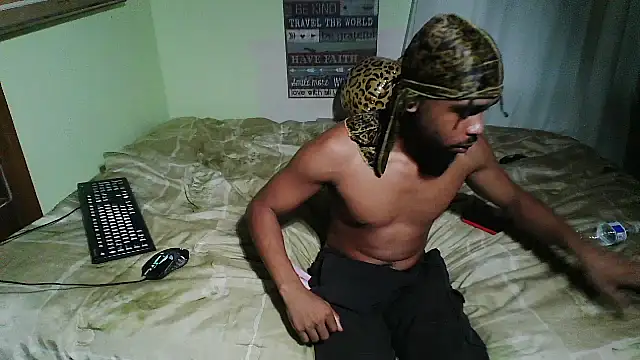 Snapshot of anthonyroth chatting on 31, 10, 2025 anthonyroth online show from 31, 10, 2025