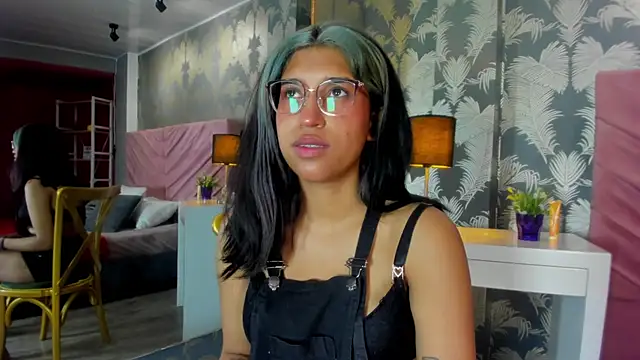 Karin Ks online show from 27, 11, 2025