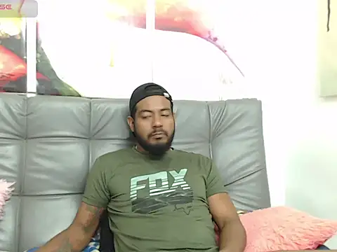 BladeFoxxx1 online show from 4, 10, 2025