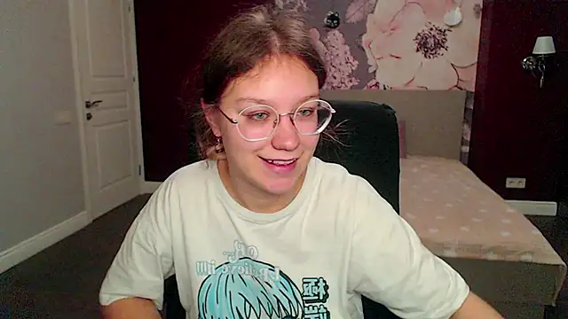 Snapshot of AngelinaLow chatting on 19, 3, 2025 AngelinaLow online show from 19, 3, 2025