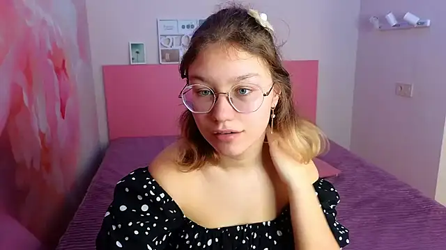Snapshot of AngelinaLow chatting on 20, 3, 2025 AngelinaLow online show from 20, 3, 2025