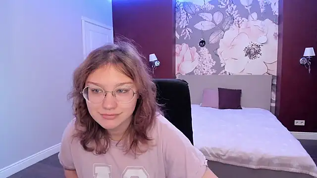 AngelinaLow online show from 22, 11, 2025