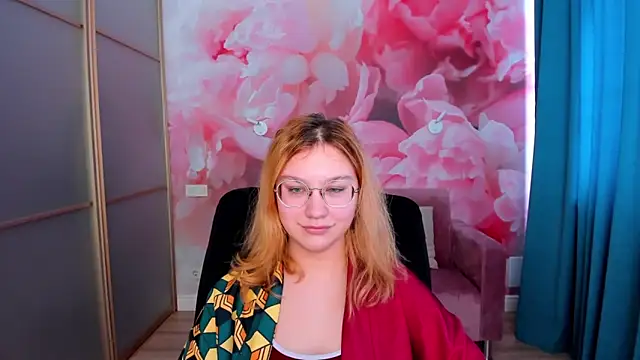 AngelinaLow online show from 10, 2, 2026