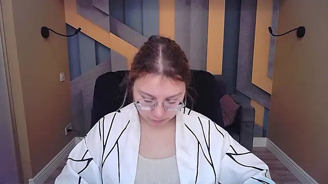 AngelinaLow online show from 16, 2, 2026