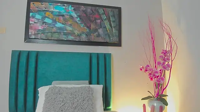 BeckyVidal online show from 4, 10, 2025