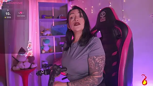 Madison Mayer online show from 22, 4, 2026