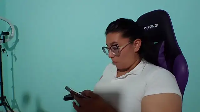 Snapshot of cloe_starr chatting on 10, 10, 2025 cloe starr online show from 10, 10, 2025