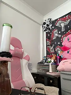 SpaceCowWhore online show from 6, 2, 2026