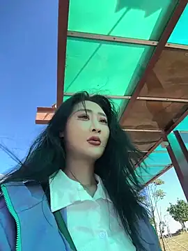 linger-23 online show from 7, 11, 2025