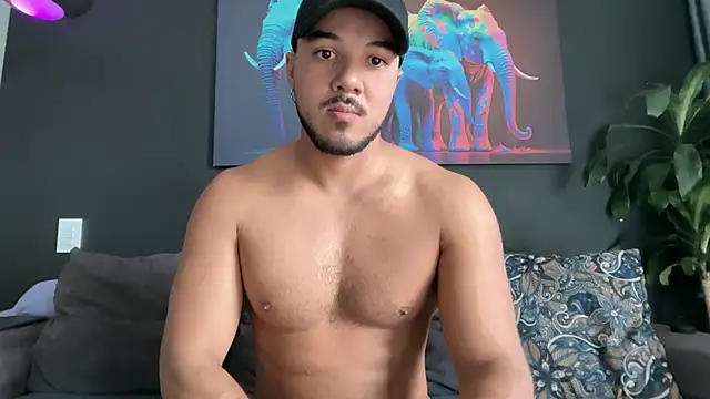 Snapshot of highlatin_guysoficial chatting on 12, 5, 2026 highlatin guysoficial online show from 12, 5, 2026