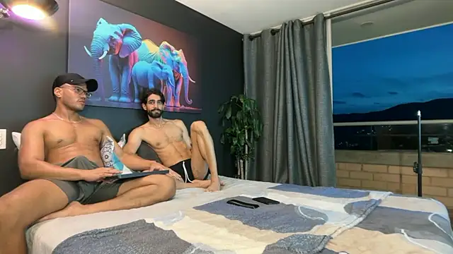 Snapshot of highlatin_guysoficial chatting on 30, 5, 2026 highlatin guysoficial online show from 30, 5, 2026