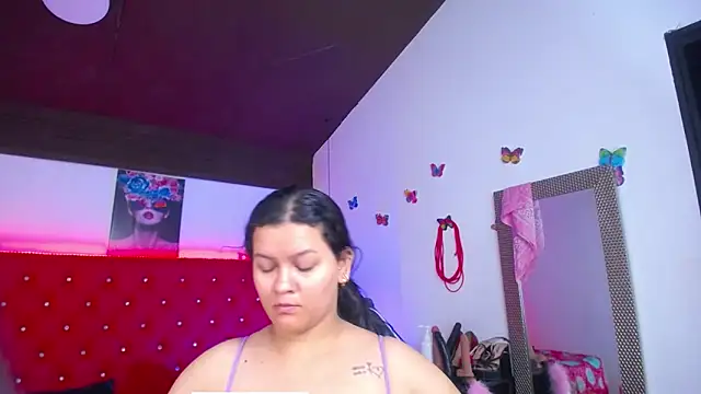 kriss sweetboobs10 online show from 26, 11, 2025