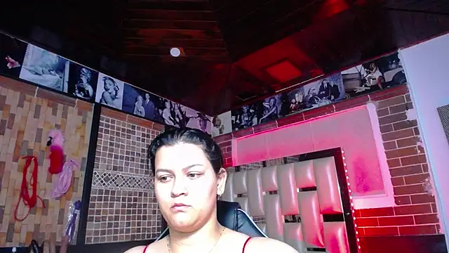 kriss sweetboobs10 online show from 8, 4, 2026