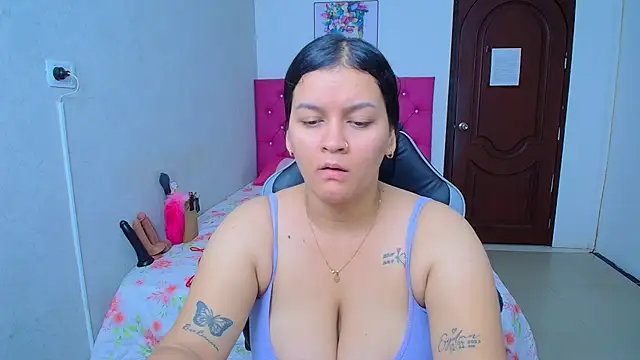 Snapshot of kriss_sweetboobs10 chatting on 14, 7, 2026 kriss sweetboobs10 online show from 14, 7, 2026