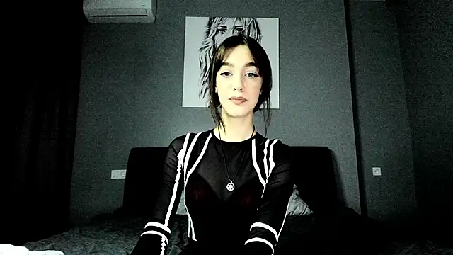 Snapshot of Elli_Lourence chatting on 13, 3, 2025 Elli Lourence online show from 13, 3, 2025