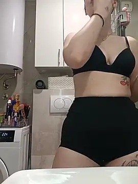 MeCherryy online show from 15, 5, 2026