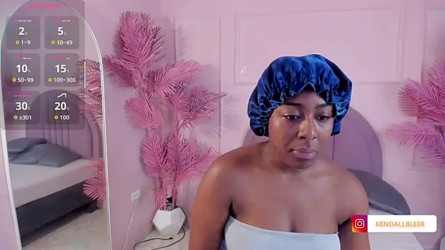 Kendallbleer online show from 18, 9, 2025