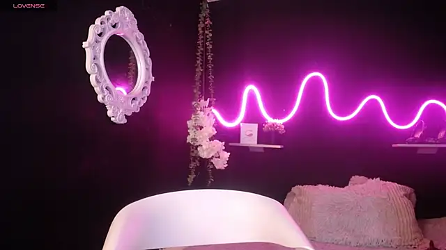Snapshot of Hairydoll_ chatting on 20, 3, 2025 Hairydoll online show from 20, 3, 2025