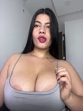 Snapshot of Saanvi21 chatting on 26, 5, 2026 Saanvi21 online show from 26, 5, 2026