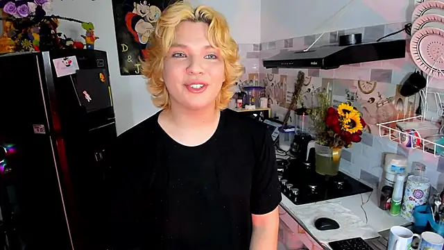 Snapshot of adam_angelssss chatting on 28, 10, 2025 adam angelssss online show from 28, 10, 2025