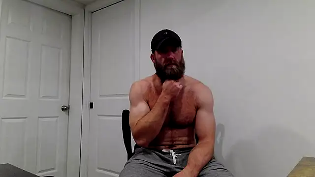 Snapshot of clarkefit chatting on 11, 11, 2025 clarkefit online show from 11, 11, 2025