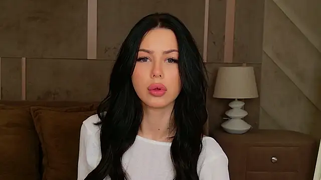 Leya Foxhall online show from 28, 9, 2025