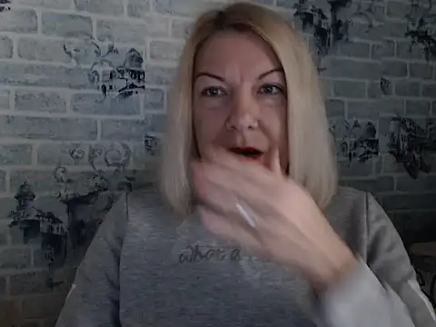 Lillia Ray online show from 13, 10, 2025