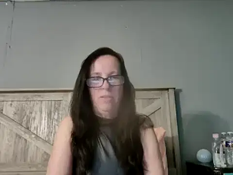 peachgoddess online show from 21, 3, 2025