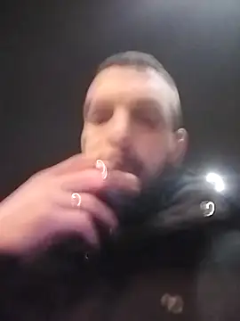 Snapshot of MaksDzubaV chatting on 27, 11, 2025 MaksDzubaV online show from 27, 11, 2025