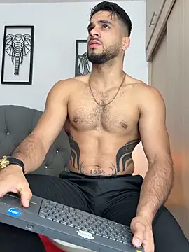 Maximiliano ford online show from 5, 10, 2025