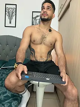Snapshot of Maximiliano_ford chatting on 4, 5, 2026 Maximiliano ford online show from 4, 5, 2026
