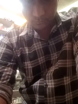 Snapshot of vikesh05 chatting on 17, 5, 2026 vikesh05 online show from 17, 5, 2026