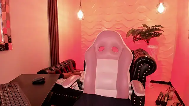 loress ass mature online show from 1, 12, 2025