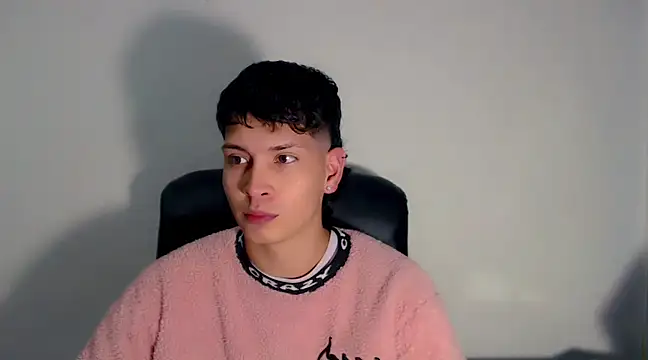 Jhojan twink online show from 23, 3, 2025