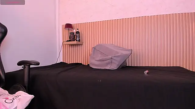 Snapshot of Layla_arabelle chatting on 1, 7, 2026 Layla arabelle online show from 1, 7, 2026