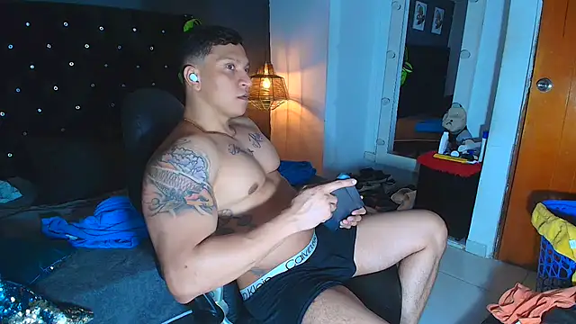 ethan dalton  online show from 25, 11, 2025