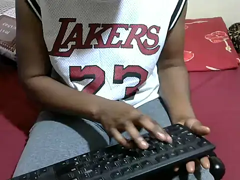 Creamy-Aisha online show from 15, 3, 2025